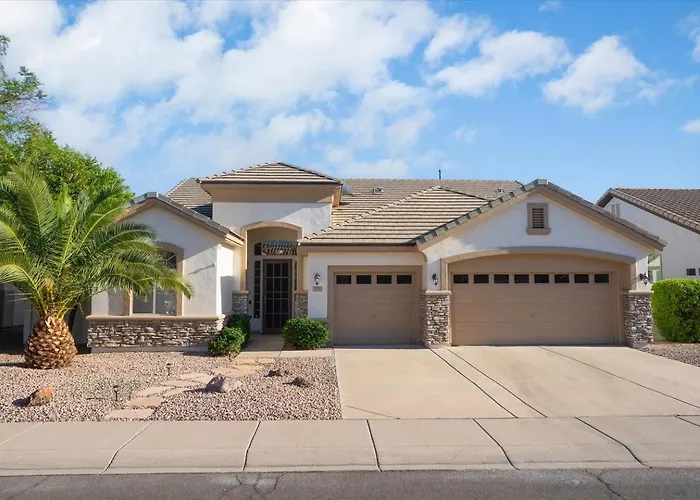 Minutes To Dt Chandler/gilbert Pool Gameroom Holiday home